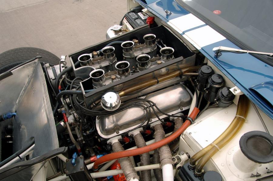  Shelby Cobra Daytona Coupe CSX2601 1965 года  (фото 22 из 44)